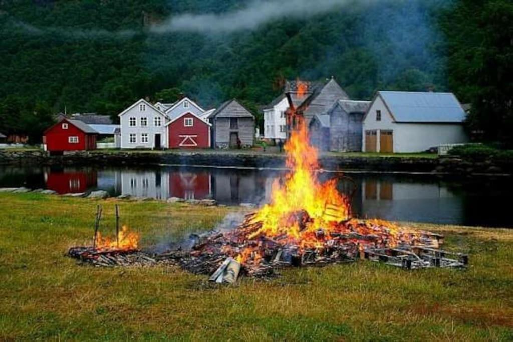 Kvammehuset Pa Gamle Laerdalsoyri Βίλα Εξωτερικό φωτογραφία